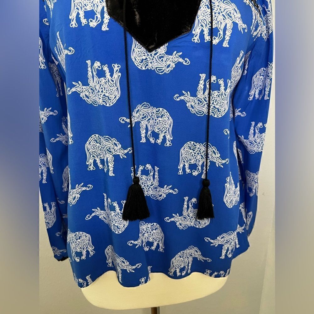 Crown & Ivy blouse - Picture 5 of 6